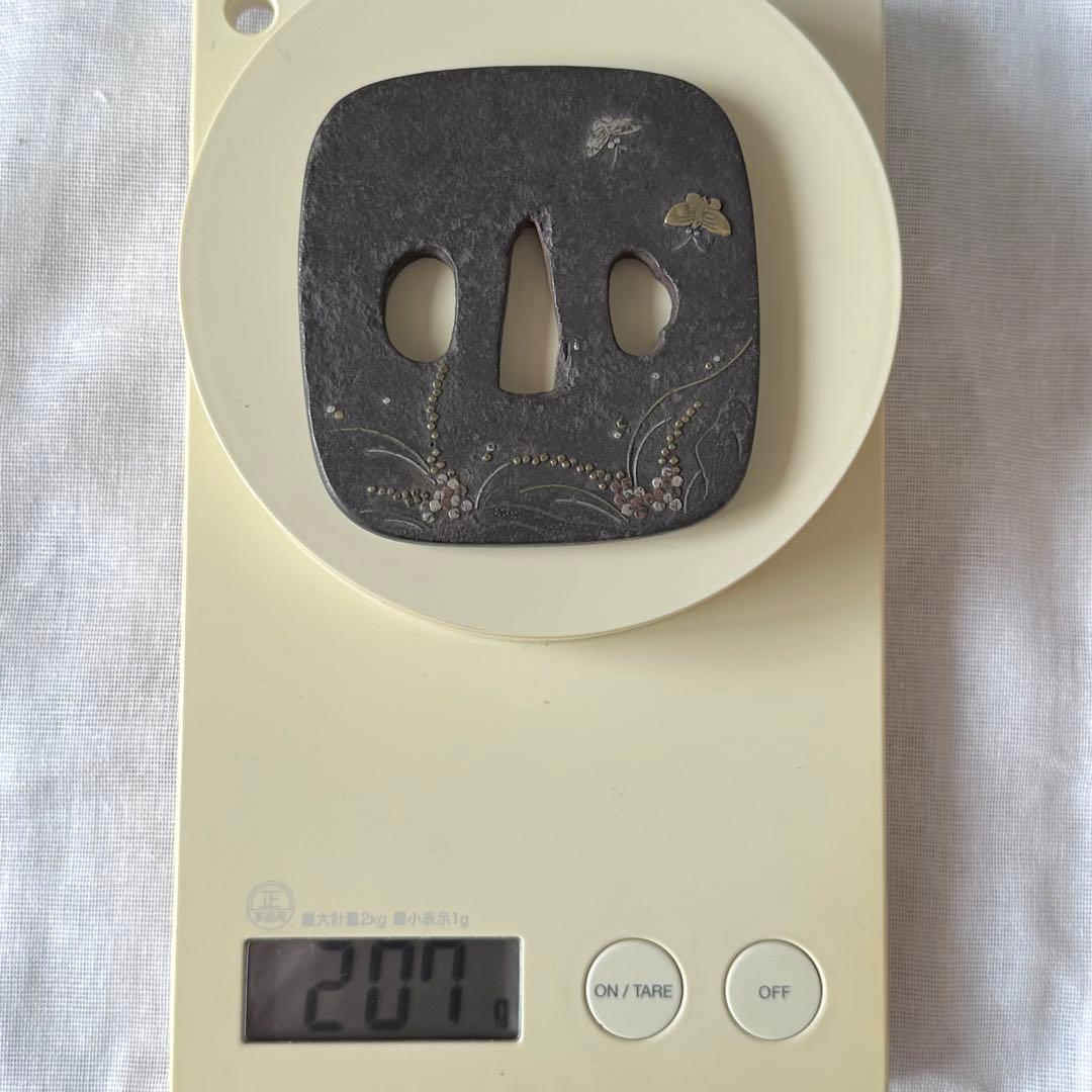 日本刀装具　鍔　蝶