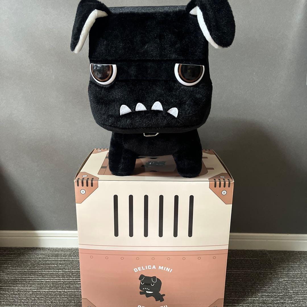 黒デリ丸　犬 ぬいぐるみ　デリカミニ