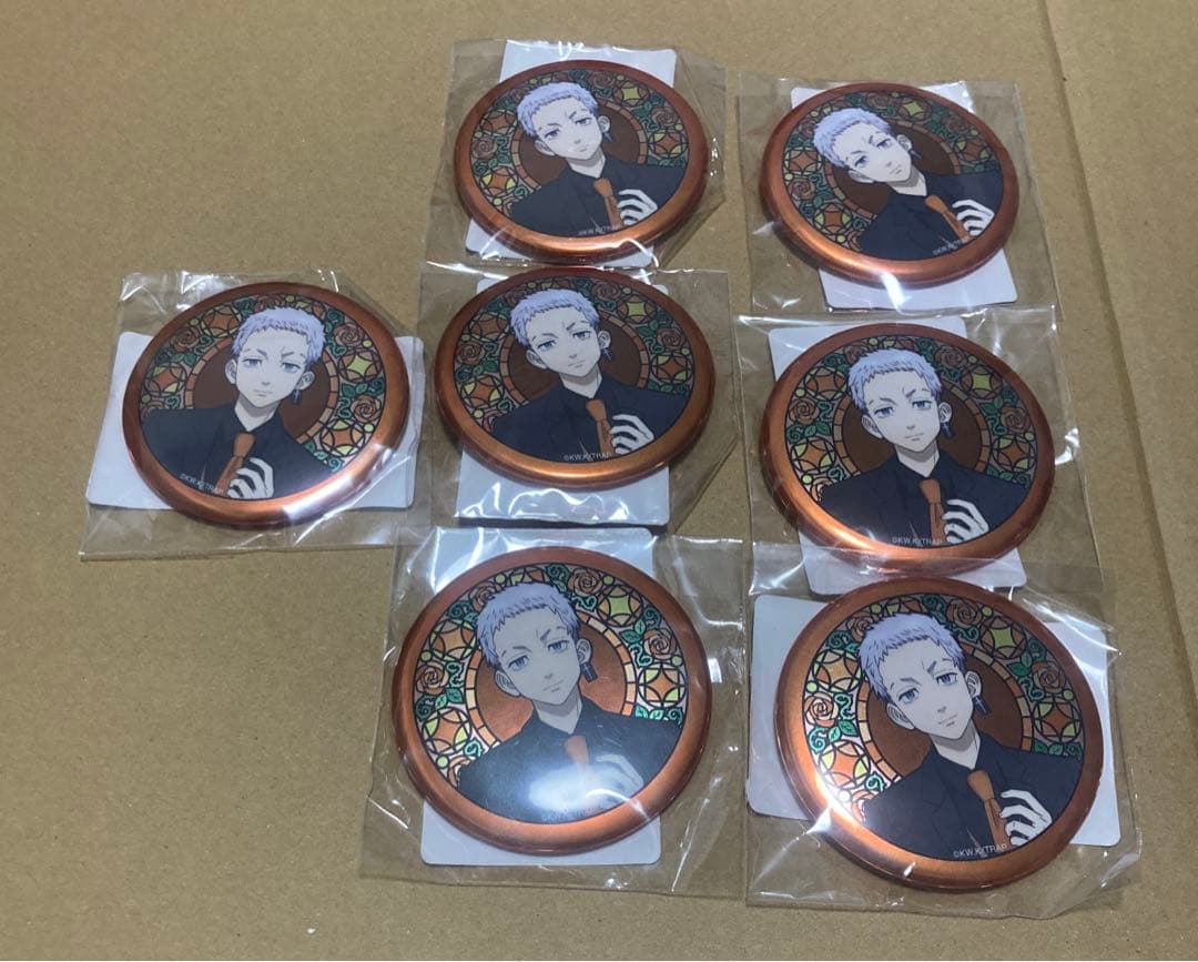 東京リベンジャーズ　三ツ谷隆　DMMスクラッチ　缶バッジ　ホログラム　グリッター