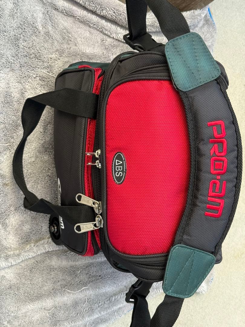 【送料込に変更】ABS Generation MRGボウリングボール、シューズ