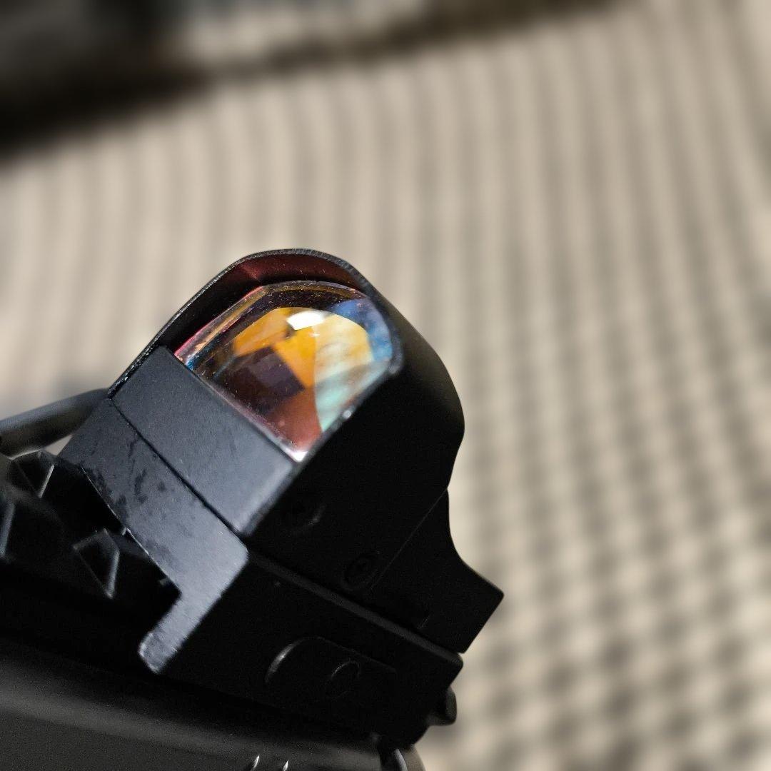 東京マルイ製　グロック18C　電動ハンドガン　レール　サイレンサー　ドットサイト