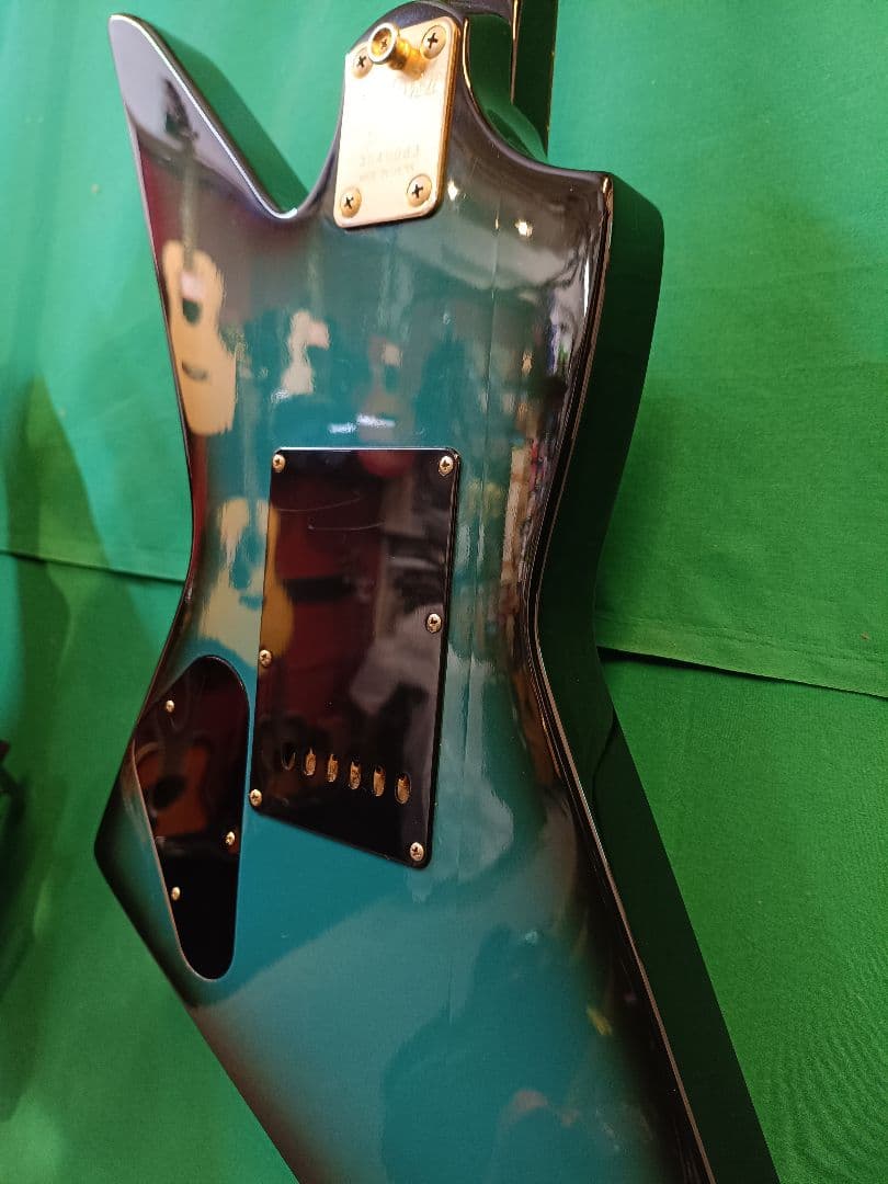 【Aria Pro II】ZZ Deluxe エクスプローラー 国産エレキギター