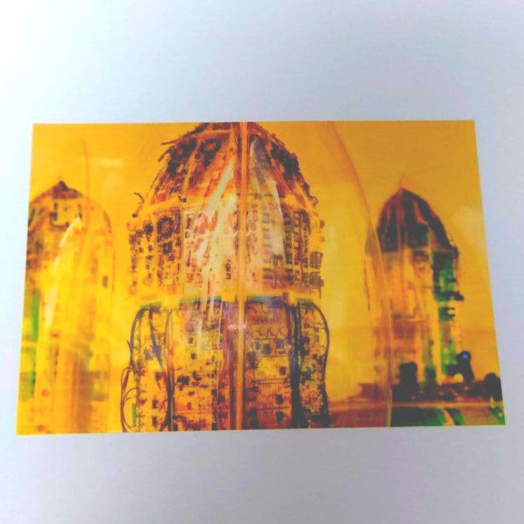 三上靖子　1990　INFORMATION WEAPON