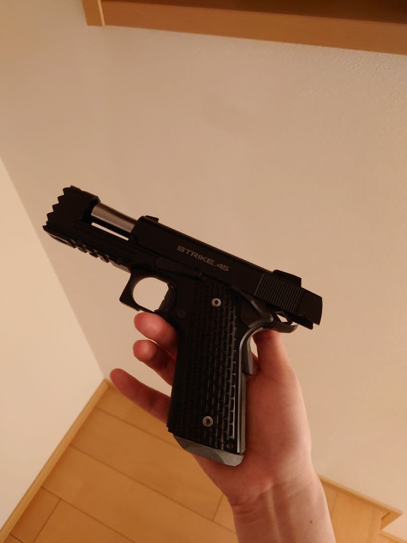 東京マルイ STRIKE WARRIOR ストライクウォーリア ガスガン