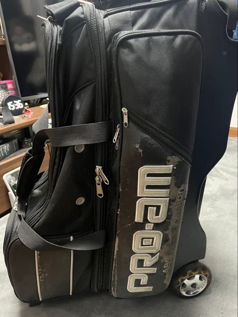 ボウリングボール4個とバッグセット