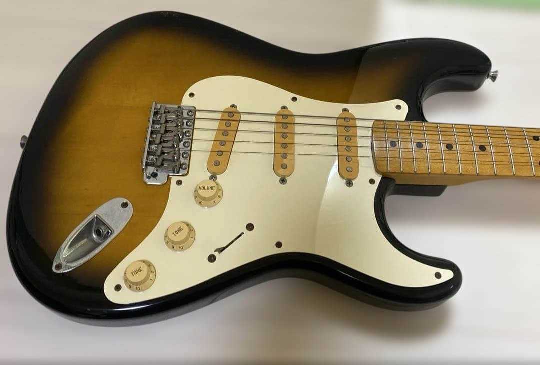 Fender Japan ストラトキャスター サンバースト ST-57