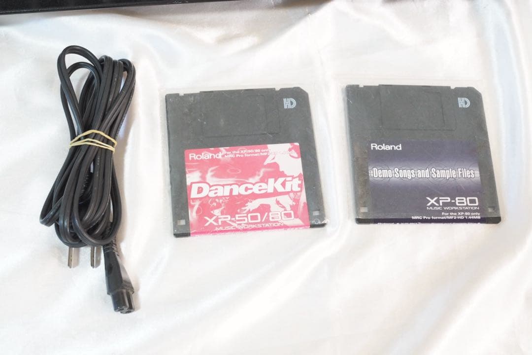 Roland XP-80 シンセサイザー 76鍵盤 ローランド キーボード