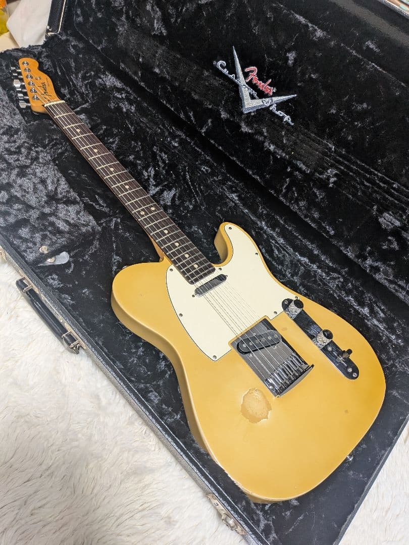 Fender Custom Classic Telecaster バタースコッチ