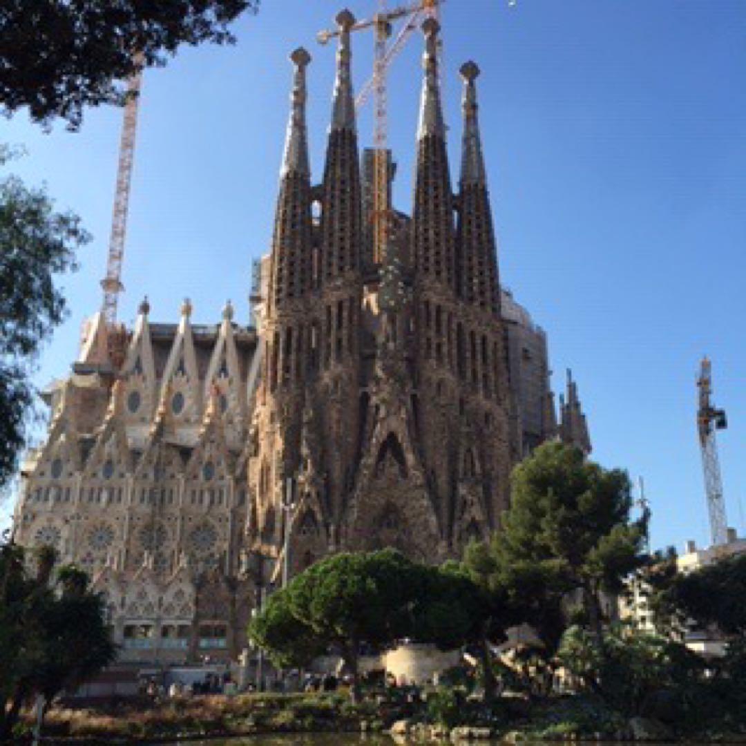 サグラダファミリア買付け❤️パークグエル 赤い木製ヨーヨー★日本未入荷/新品レア