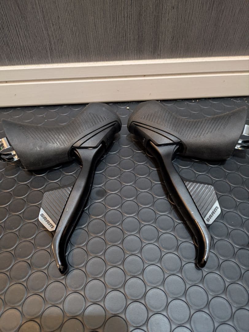 【最安値】SRAM Rival eTap AXS シフトレバー キャリパー D1