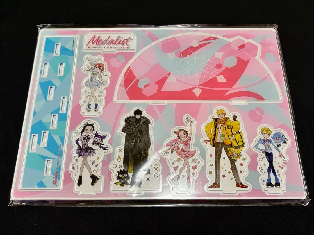 メダリスト　サンリオ　コラボ　アクリルスタンド