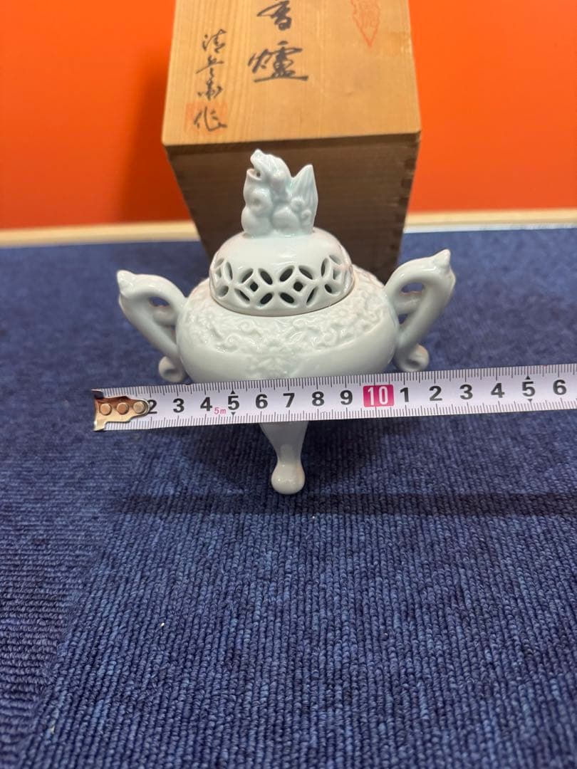 2005 有田焼 清兵衛 三足 獅子　白磁香炉　未使用