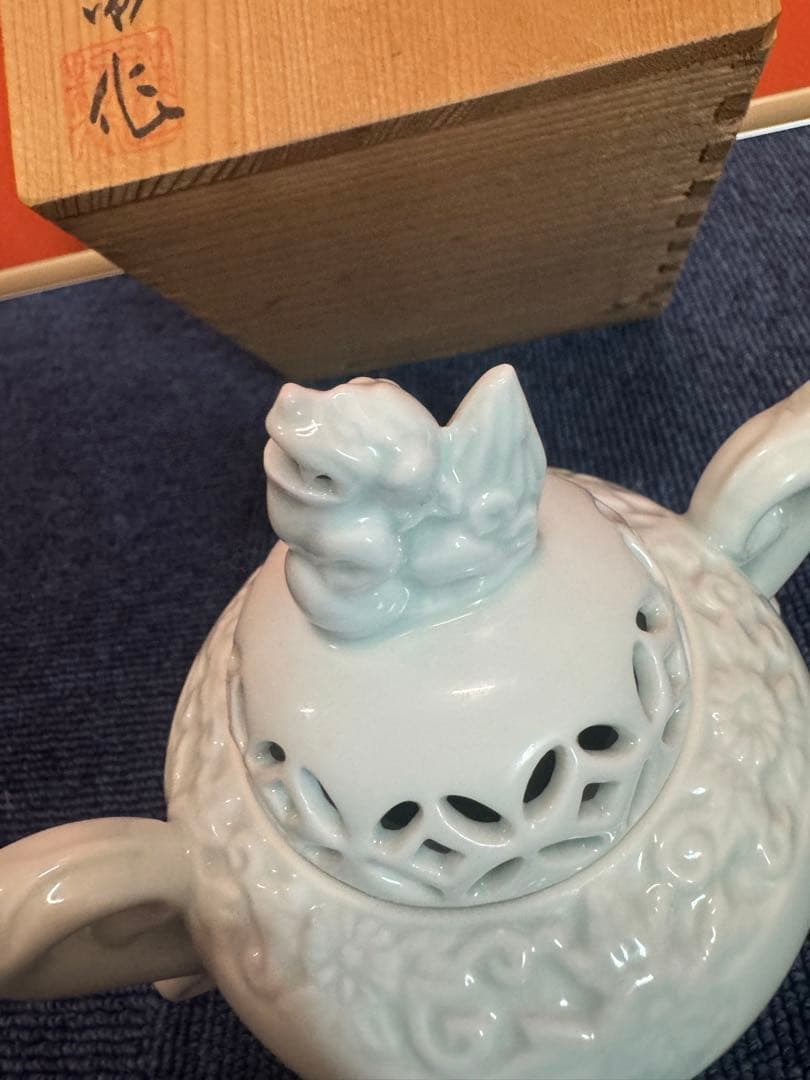 2005 有田焼 清兵衛 三足 獅子　白磁香炉　未使用