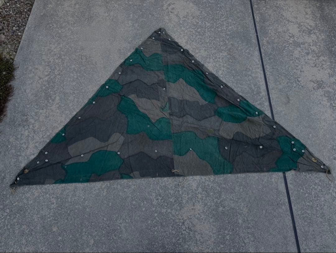 スウェーデン軍テントシート＊濃いめ