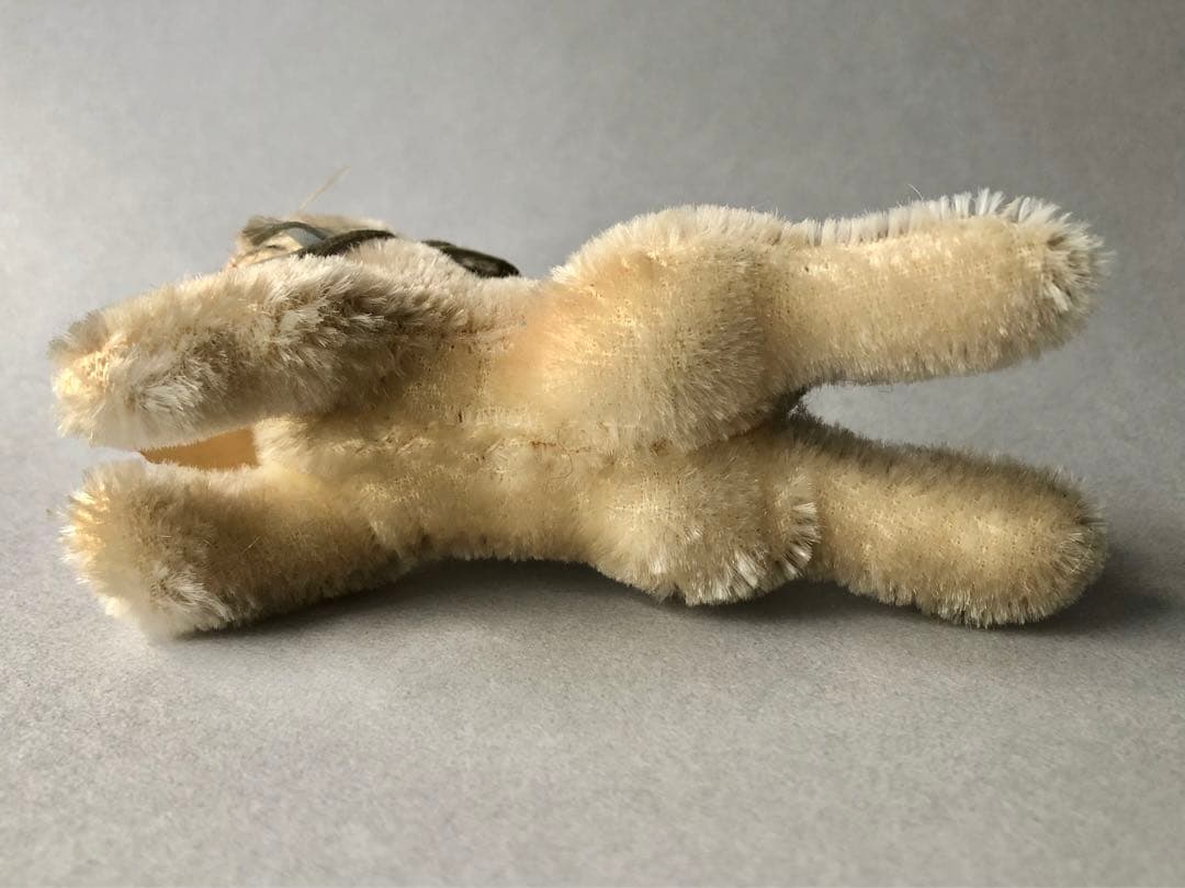 Steiff 　ウサギ　Lieg Hase