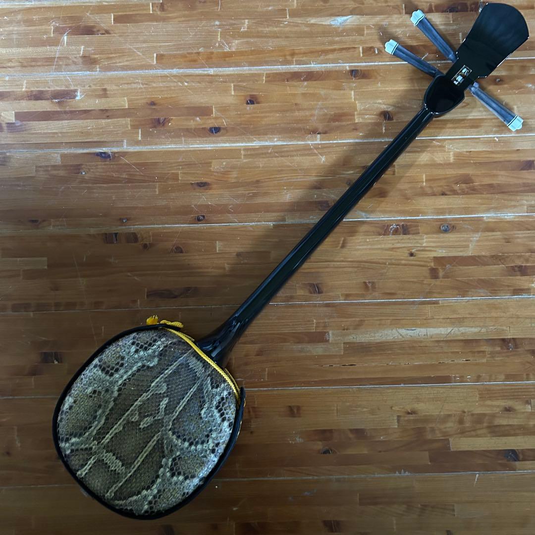 ◼️宮古島より◼️美品本皮三線③◼️沖縄◼️初心者◼️サンプル音源365日の紙飛行機◼️良音