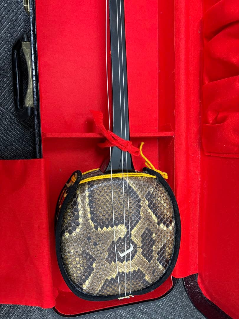 【美品✨】沖縄 三線 本皮　黒漆 三味線 ハードケース