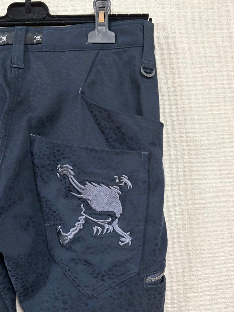 W82 ☆新品☆ オークリー メンズ スカル刺繍3Dテーパードパンツ　裏起毛