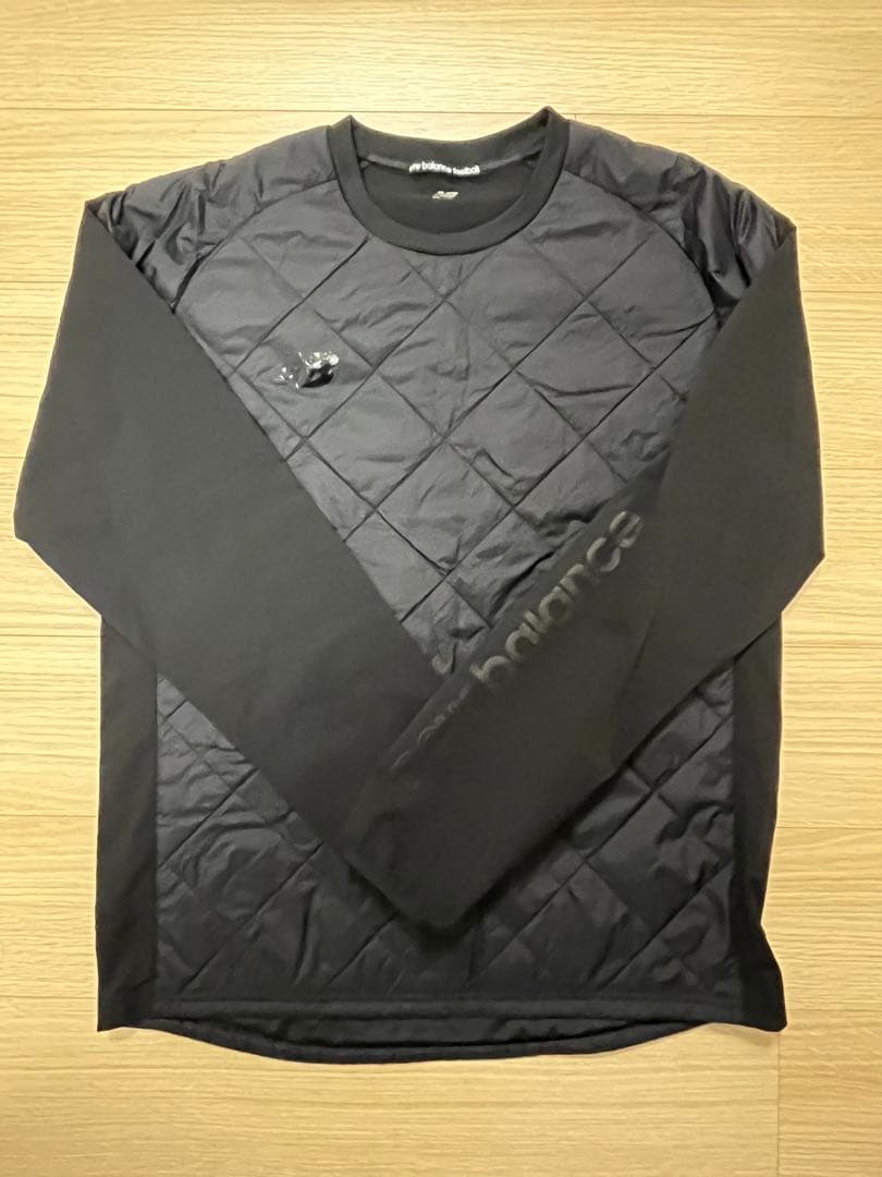 ニューバランスブラックアウトパフォーマンス中綿トップ＆パンツ