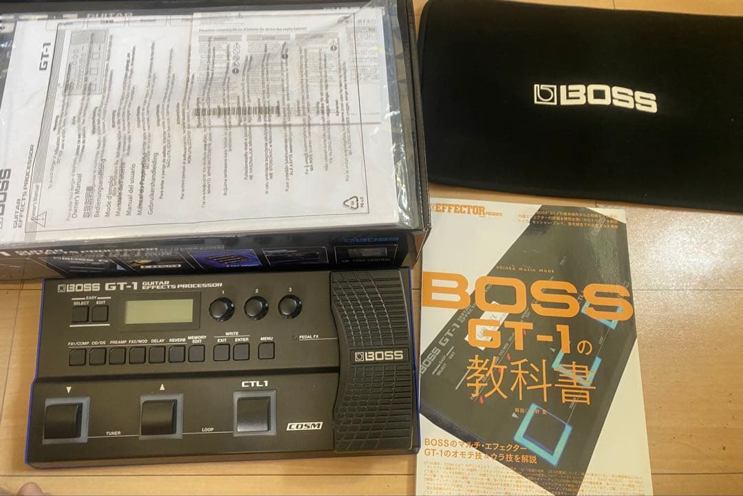 BOSS GT-1ギターエフェクター＋BOSS GT-1の教科書＋ソフトケース