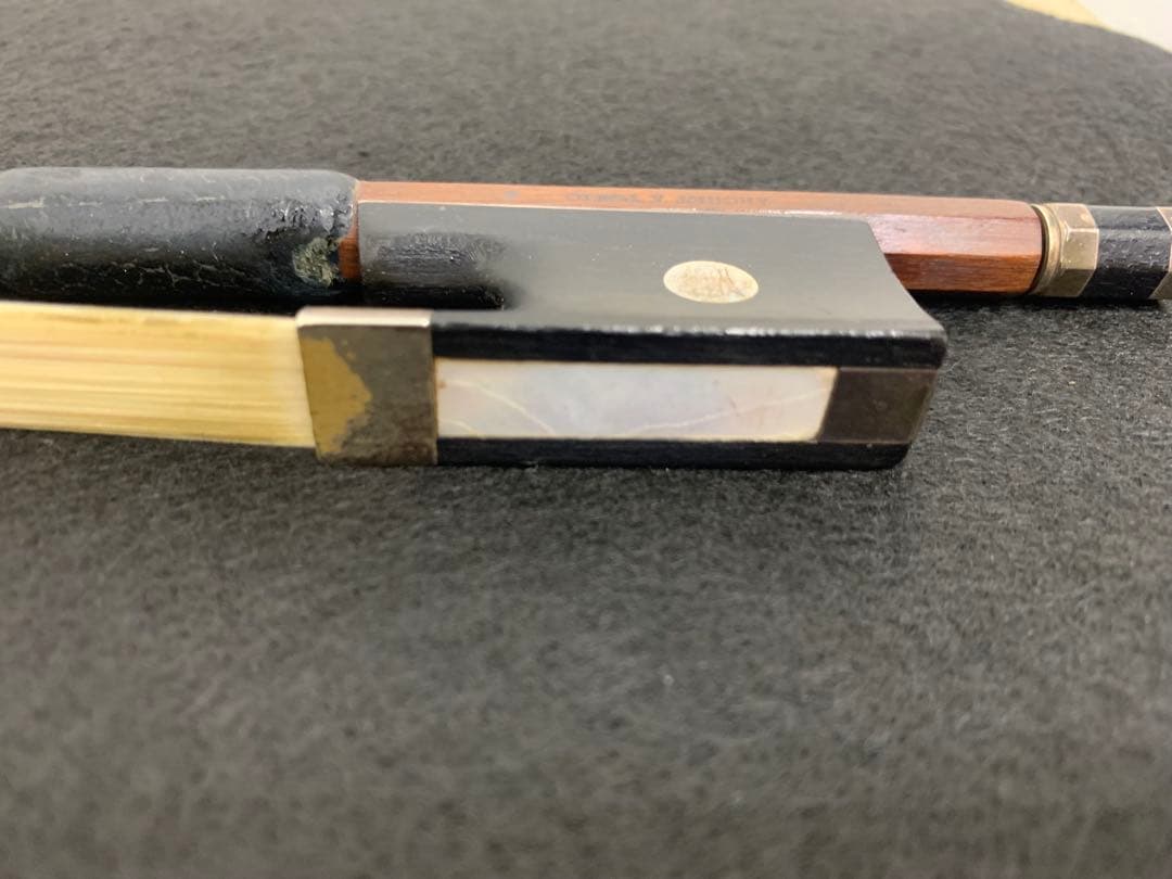 アルシェ　Archet バイオリン弓　4/4 PE1006 ペカットモデル