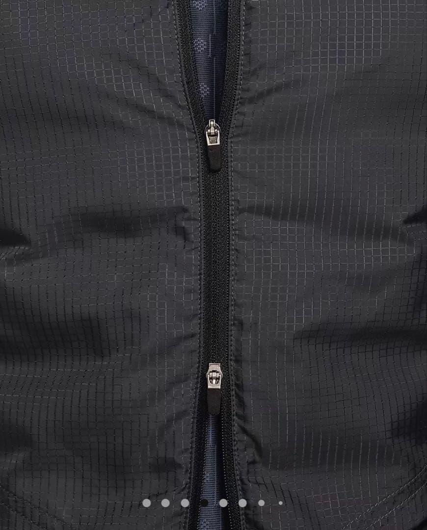 Nike ブラック レペルゴルフベスト