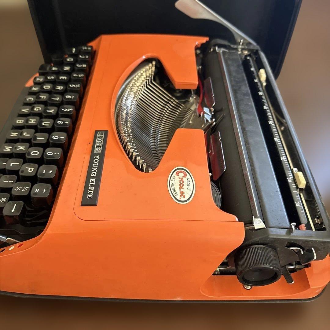 BROTHER YOUNG ELITE タイプライター オレンジ