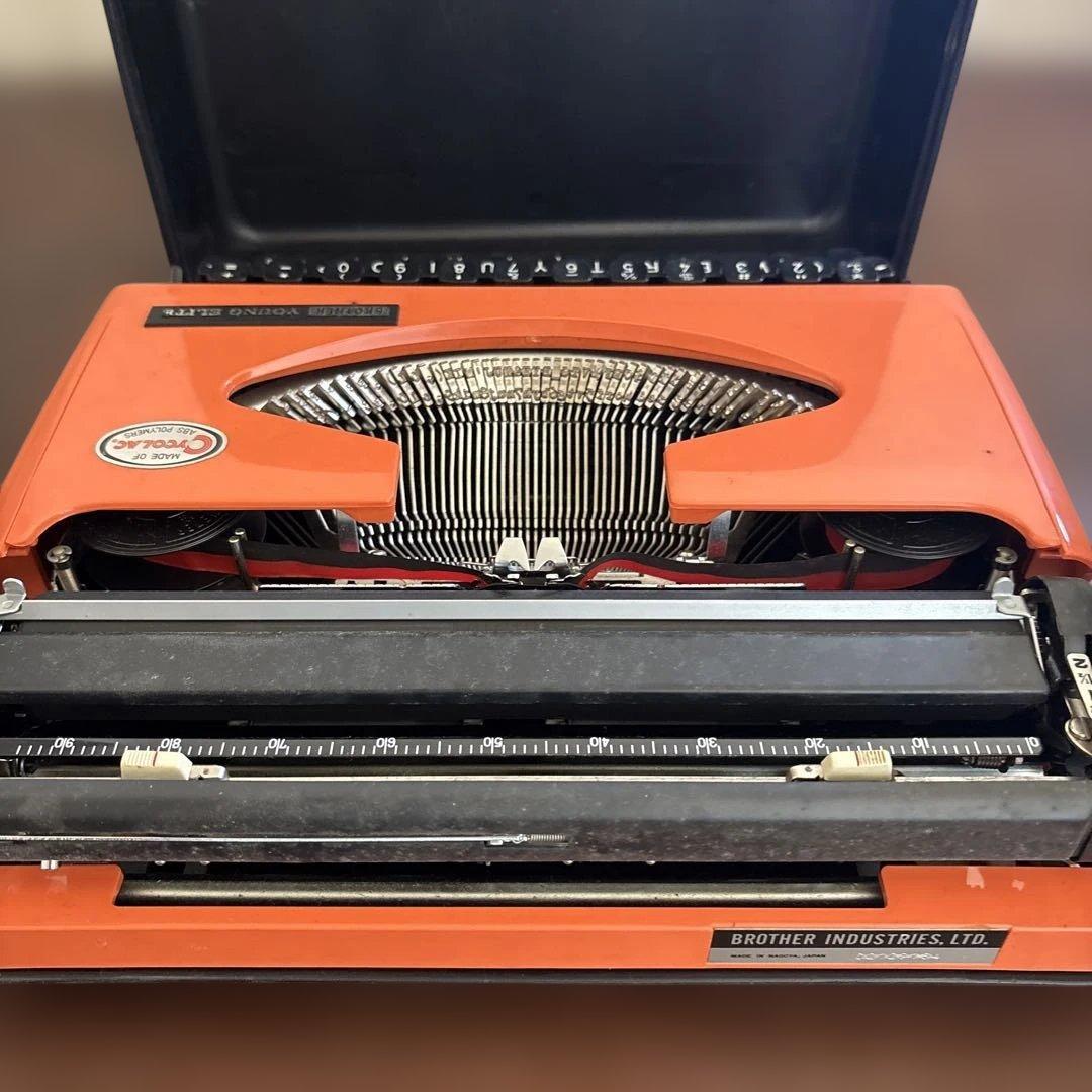 BROTHER YOUNG ELITE タイプライター オレンジ