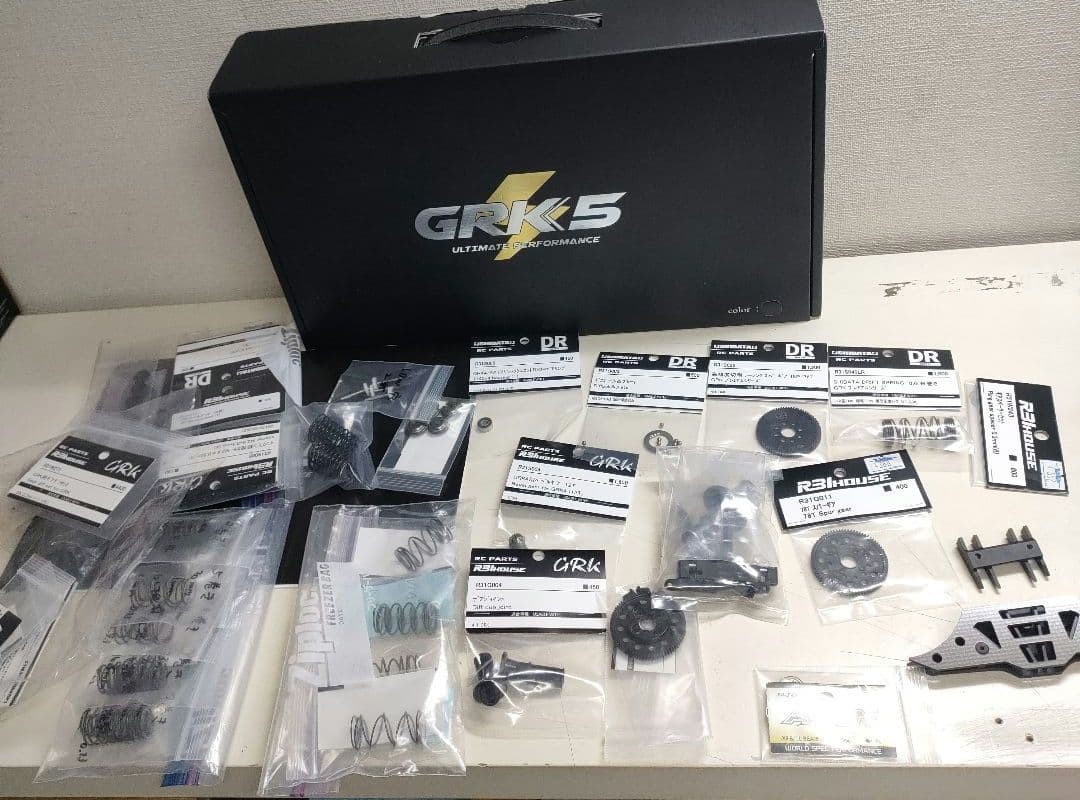 【走行少】シバタ GRK5ドリフトシャーシ、オプション多数装備、部品多数付き