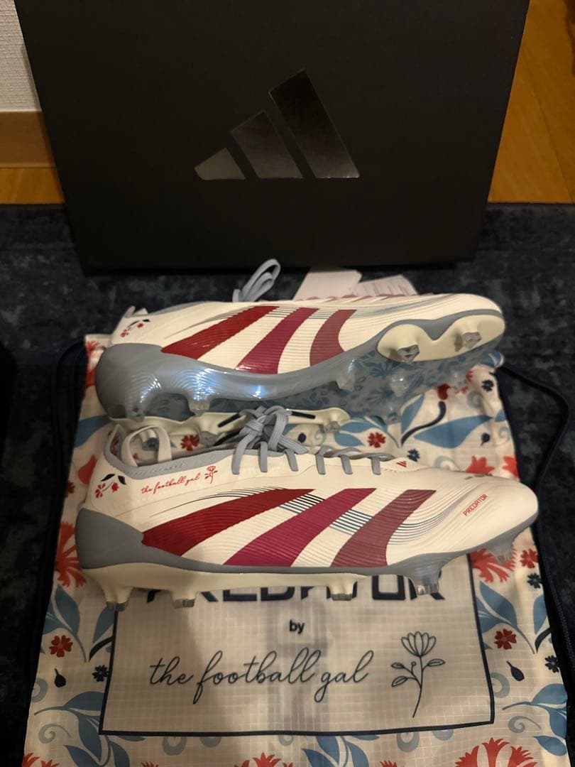 プレデターエリート　27.5 the football gal