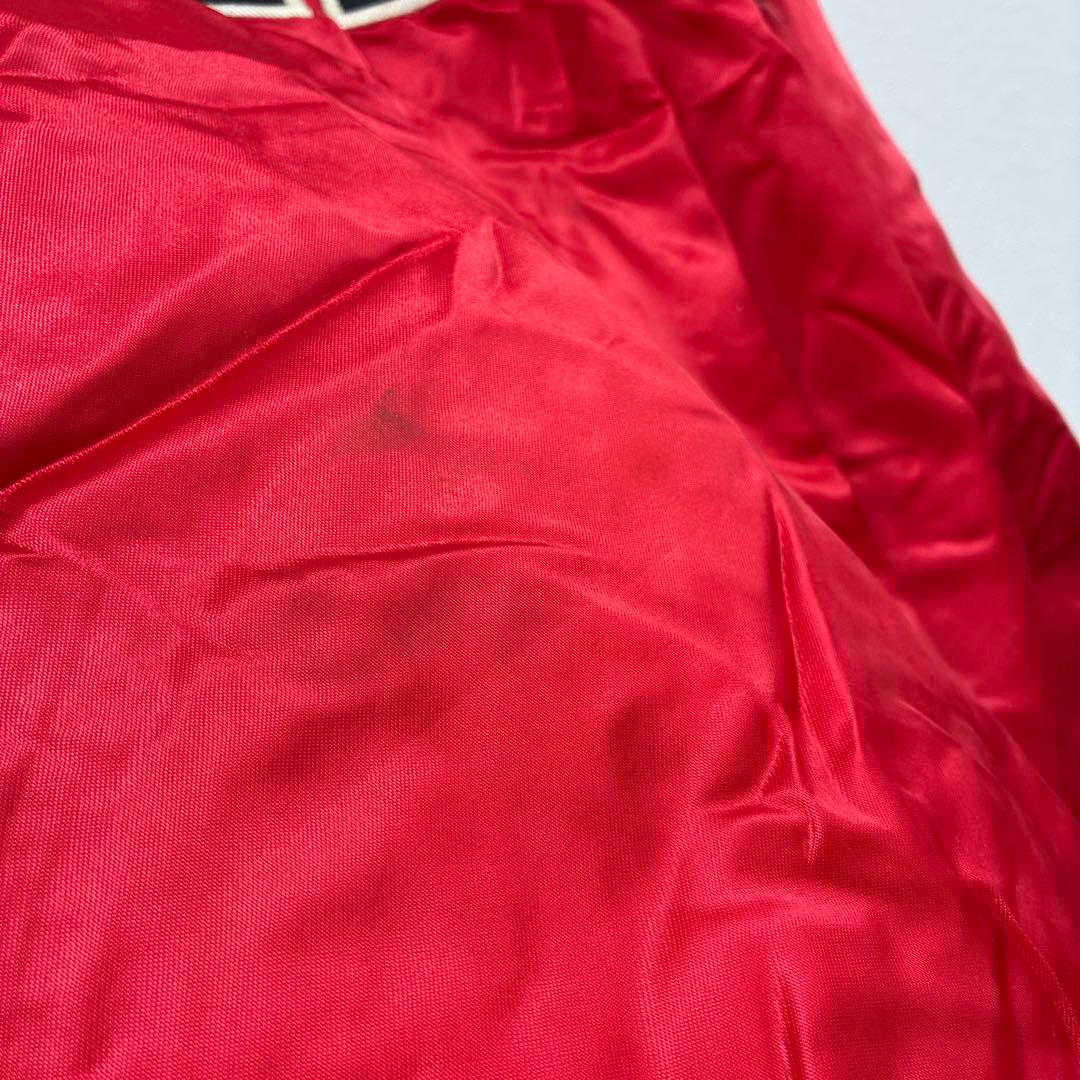 90's CHICAGO BULLS USA製　ジャケット　赤黒　M た30