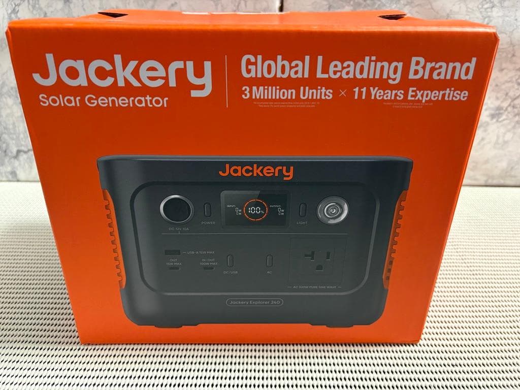 Jackery Solar Generator 240 ソーラー40W