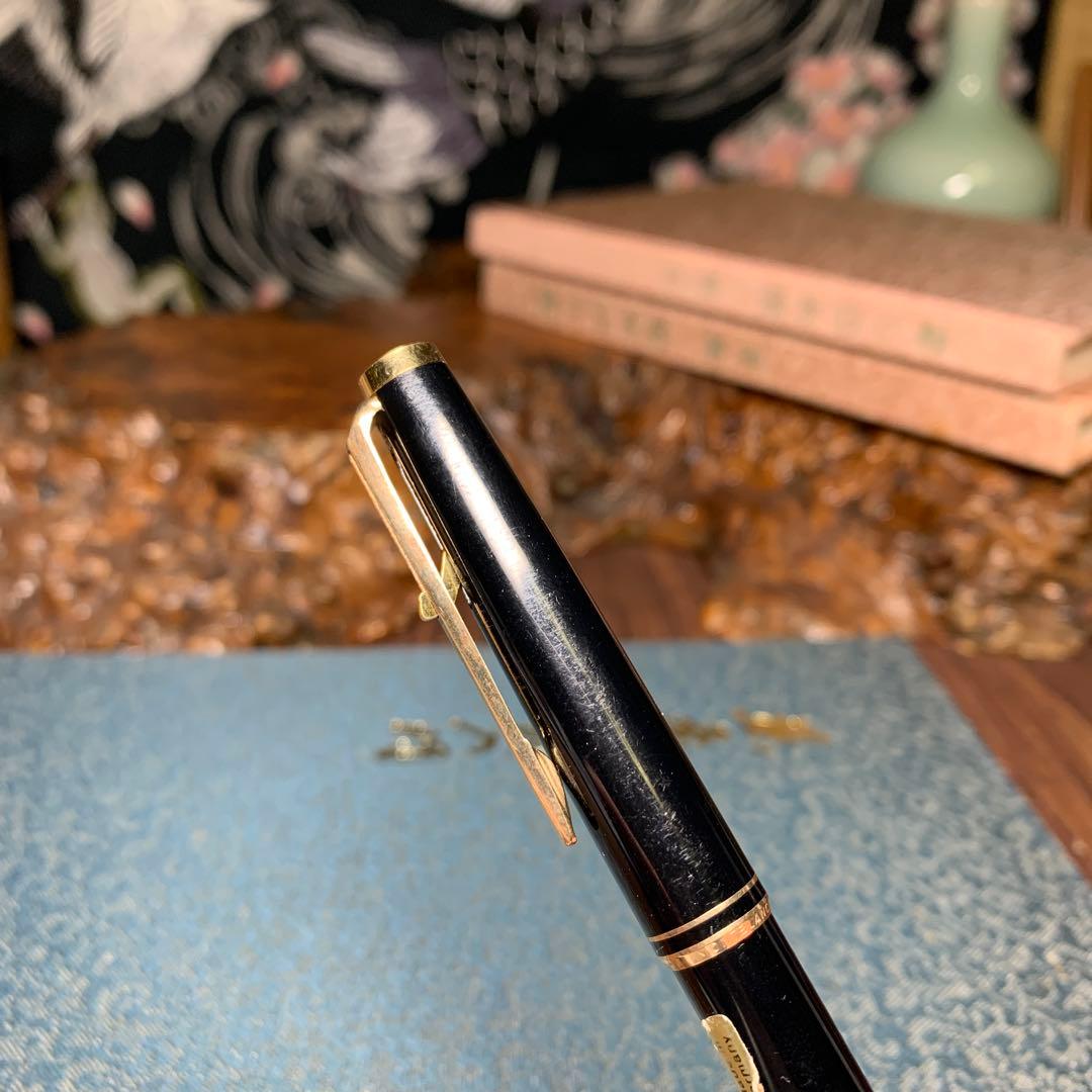 モンブラン ボールペン ハンマートリガー式 ブラック／