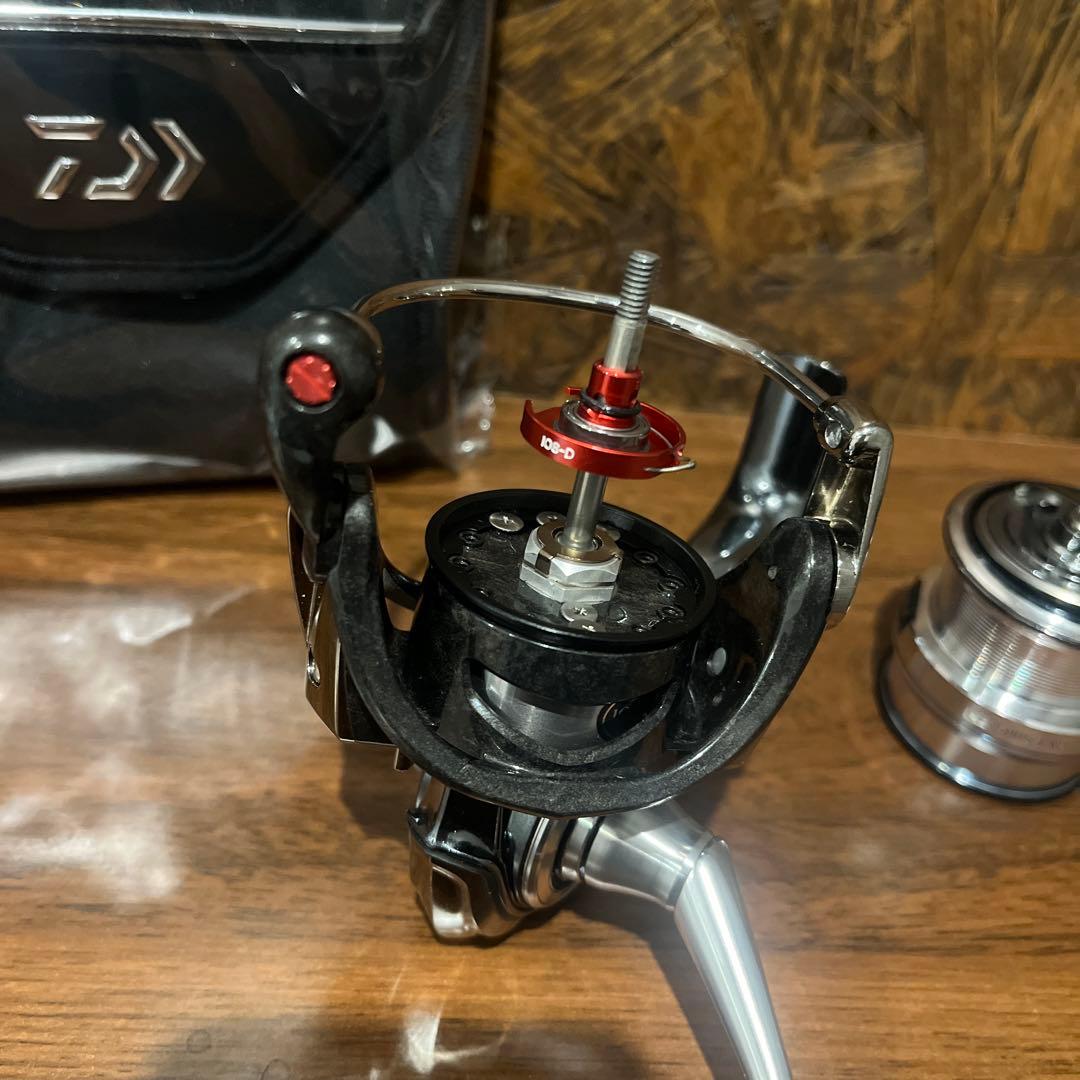 〇カスタムフルチューン〇美品　18イグジストLT 2500CXHダイワ