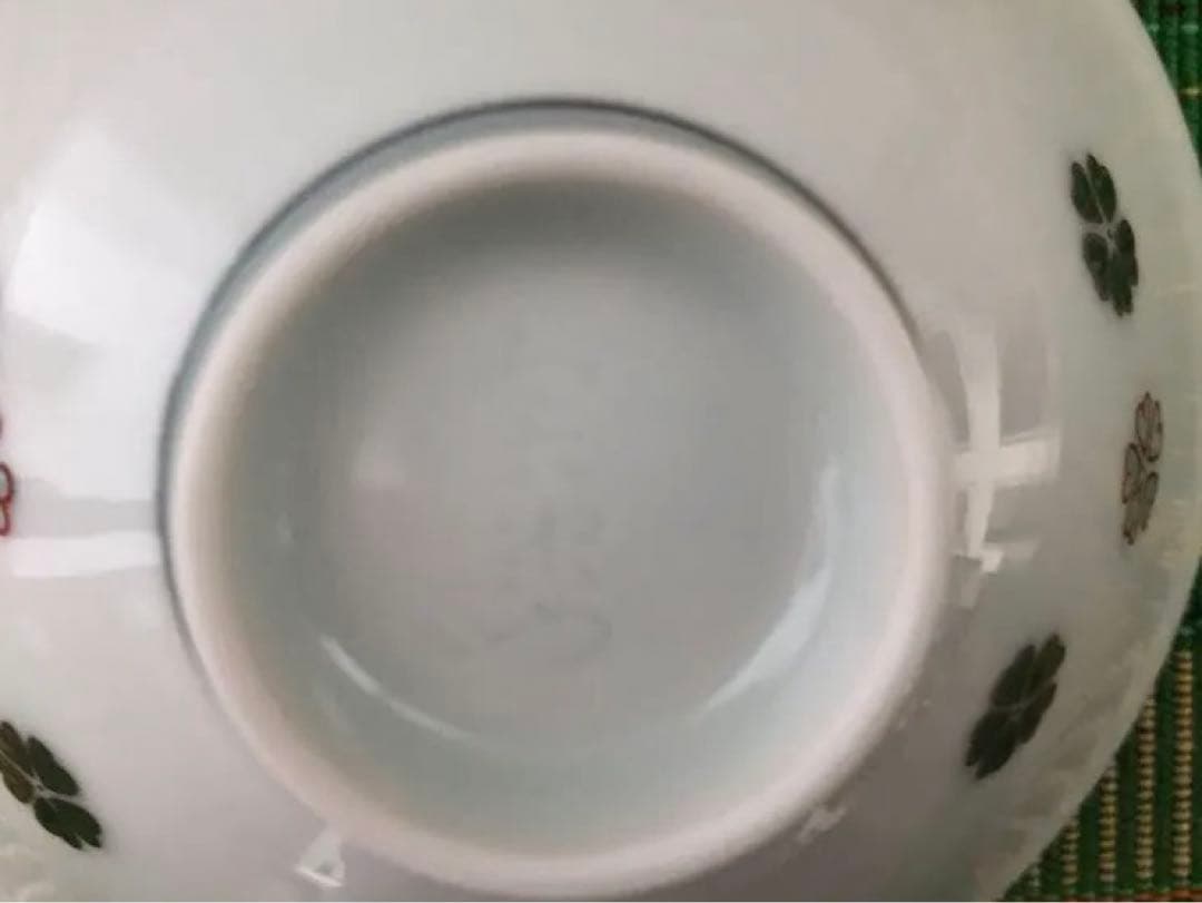 １４代今泉今右衛門　色絵さし墨色墨はじき草花文盃　人間国宝