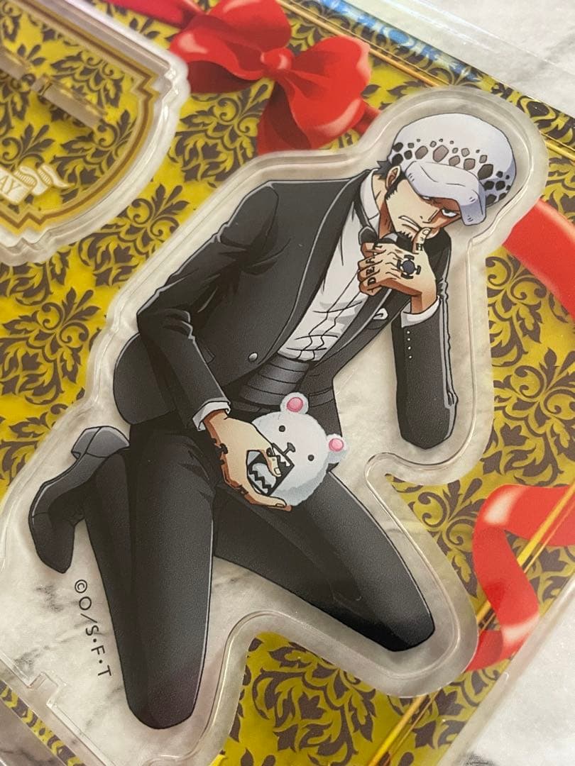 トラファルガー・ロー バースデーアクリルスタンド