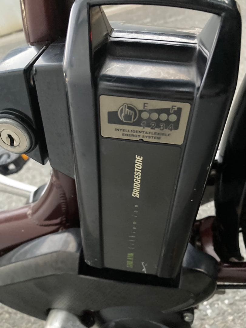 1803業界最長12ヶ月保証付！送料無料エリア多数！安全整備済み！電動自転車