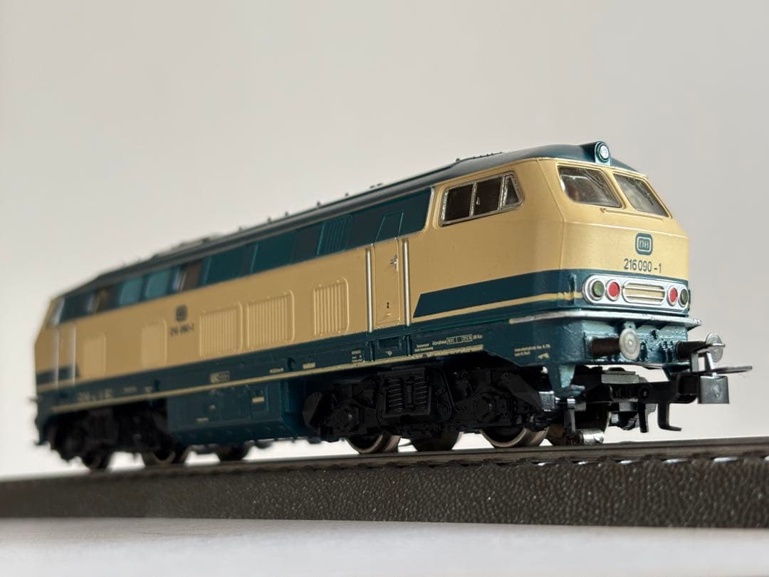 メルクリン HO アナログ 3074 ドイツ国鉄　電気機関車　BR216　箱あり