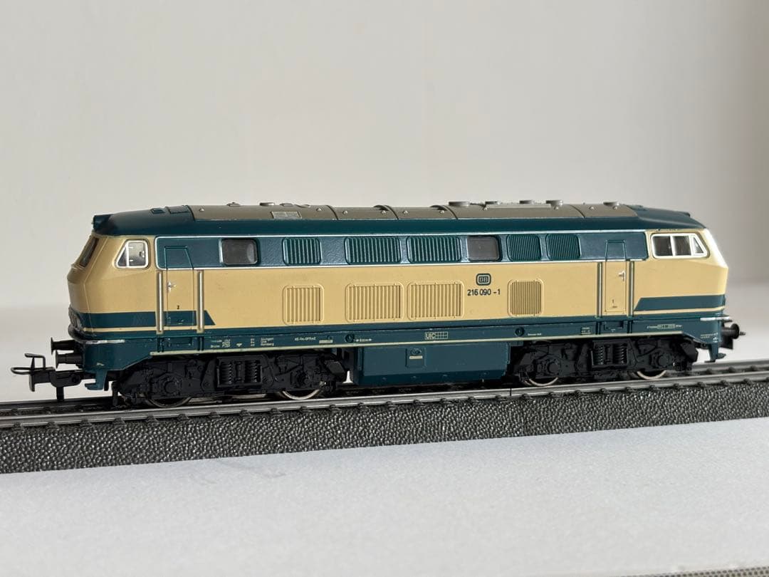 メルクリン HO アナログ 3074 ドイツ国鉄　電気機関車　BR216　箱あり