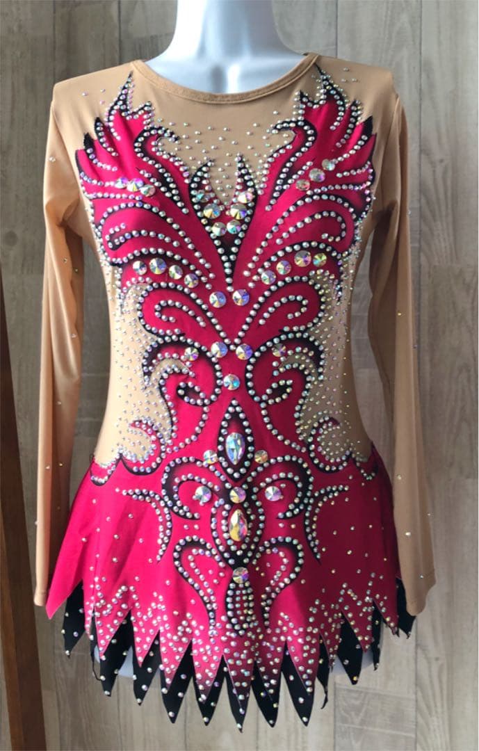 すぐ発送❣️１５０赤系レオタード