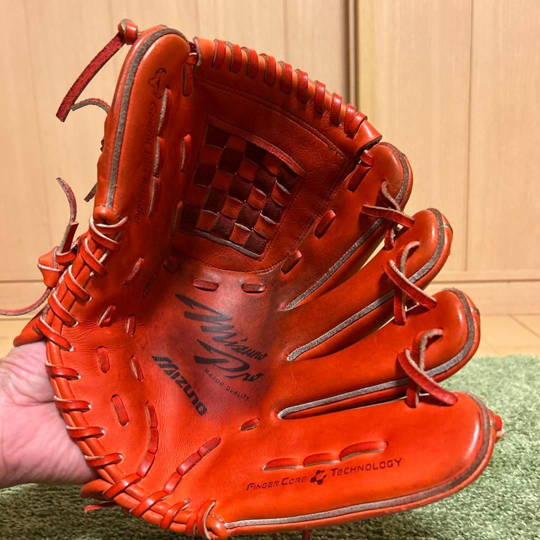 ミズノプロ　一般軟式　投手用モデル　刺繍なし