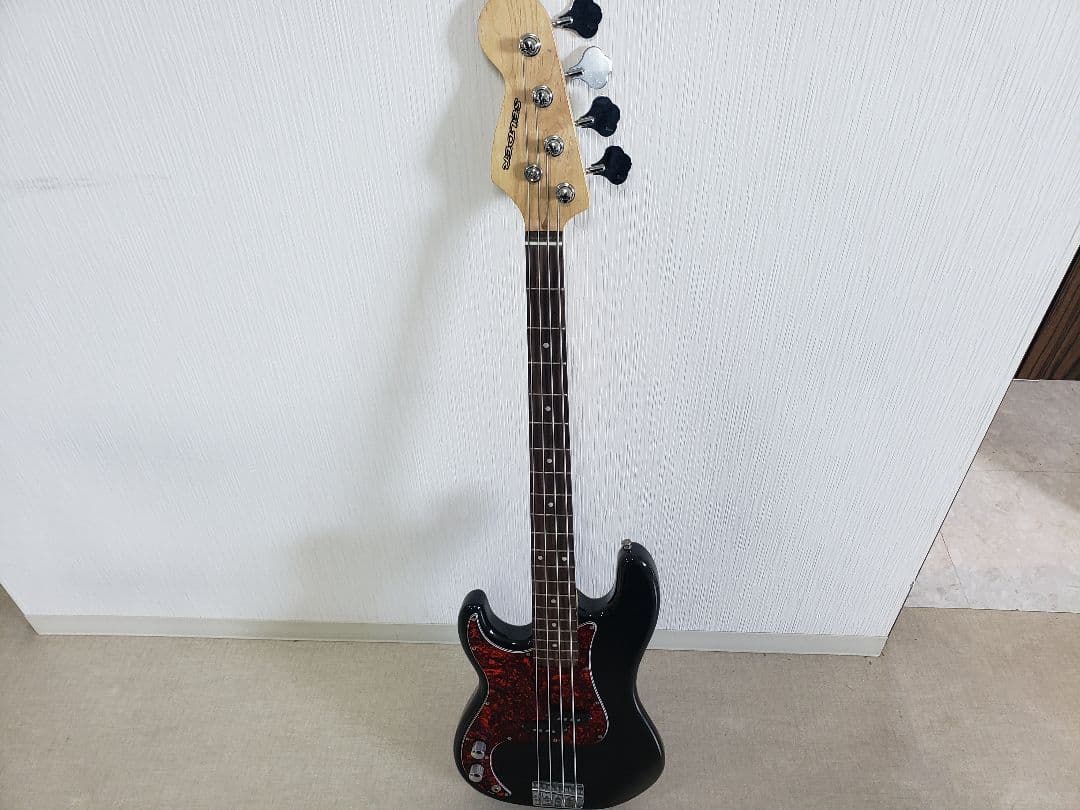 Seldor エレキベース ブラック/レッド