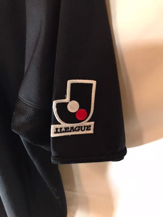 正規品asics ヴィッセル神戸「5」シジクレイ・デ・ソウザ 半袖Oユニフォーム