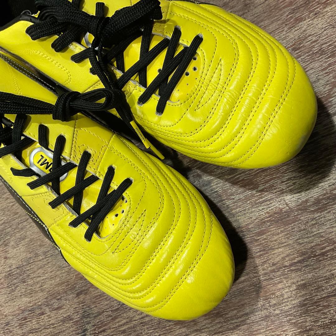 新品未使用！プーマ パラメヒコ ライト 13 HG KS イエロー 26.5