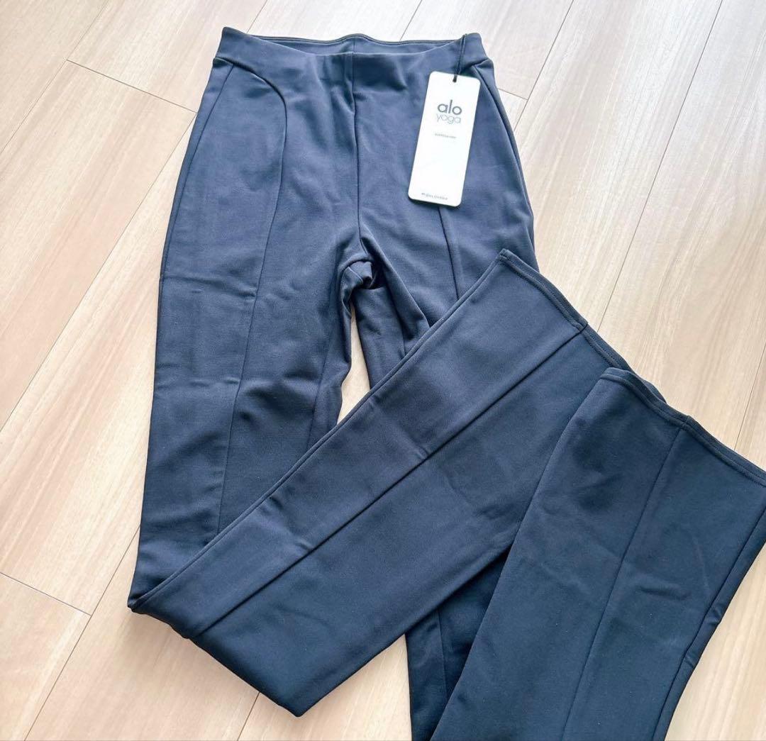 正規品新品タグ付aloyogaハイウエストフレアレギンス XXS pilates