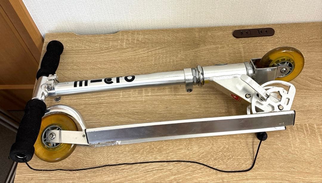 中古品　折り畳みキックボード m-cro マイクロ スイスメーカー