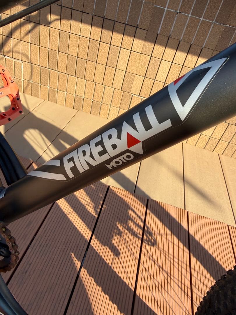 自転車本体 mon Fox36 Fire ball moto MTB