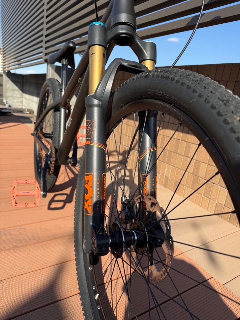 自転車本体 mon Fox36 Fire ball moto MTB