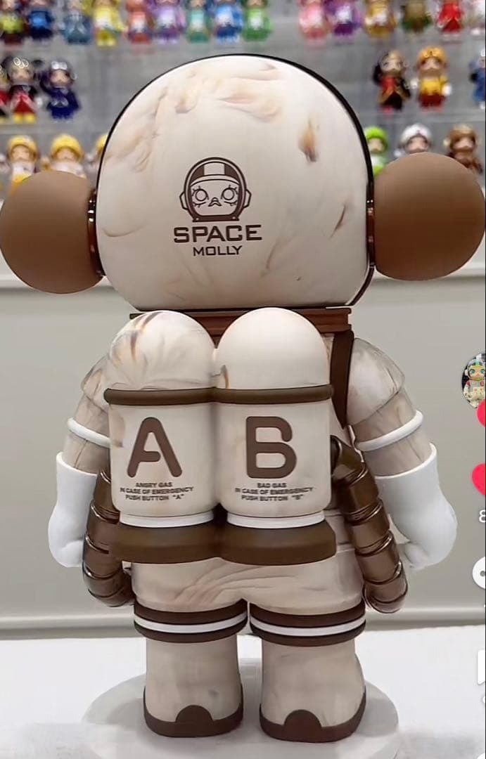 【未開封】ポップマート MEGA SPACE MOLLY 400% MOCHA