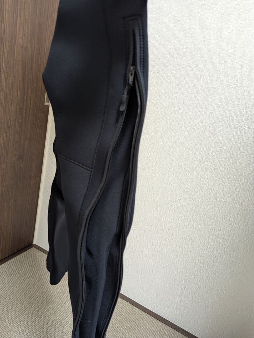 【miroさま専用】Hele i Waho　ヘレイワホ ウェットスーツ メンズM